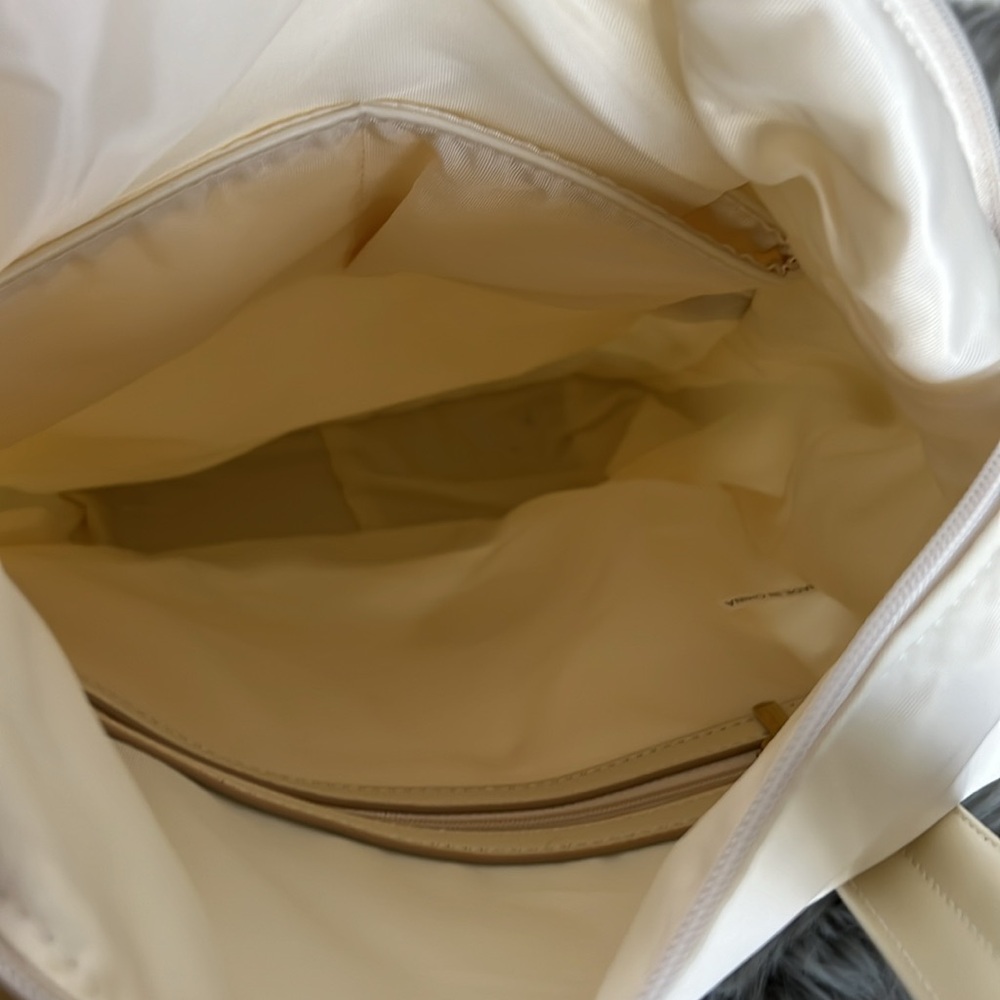 NWT Bella Russo Quilted Tote/ Backpack/ Shoulder bag 14.4" Off White Beige - Picture 5 of 5